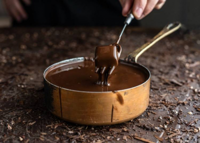 Egy csal&aacute;danya, aki a hobbij&aacute;b&oacute;l kov&aacute;csolt vil&aacute;gra sz&oacute;l&oacute; karriert