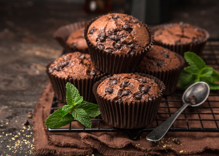 Családi karanténprogram: készítsetek kakaós-csokoládés muffint!