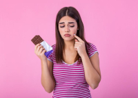 A csokoládé valóban pattanásokat okoz? — Ezeket érdemes enni a szebb bőr érdekében​