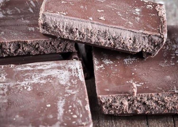 Miért fehéredik ki a csokoládé? Így előzd meg és fordítsd vissza