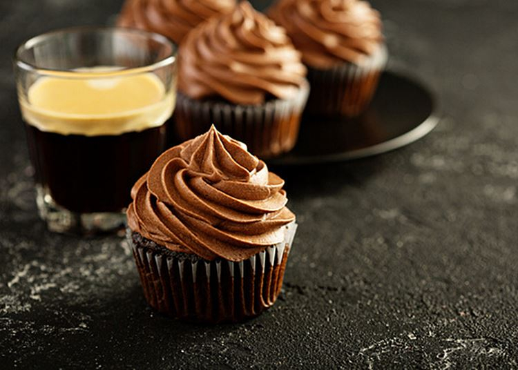 Csokis-kávés muffinok – Nutella krémmel is próbáld ki!