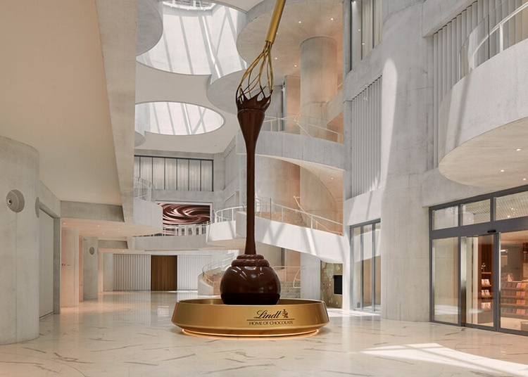 Willy Wonka is irigykedne: megnyílt a világ legnagyobb csokimúzeuma Svájcban