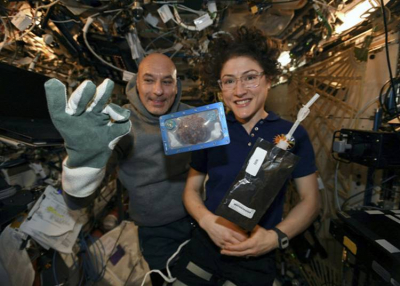 K&eacute;t &oacute;ra &eacute;s rengeteg t&uuml;relem kellett az első &bdquo;űrkeksz&rdquo; megs&uuml;l&eacute;s&eacute;hez