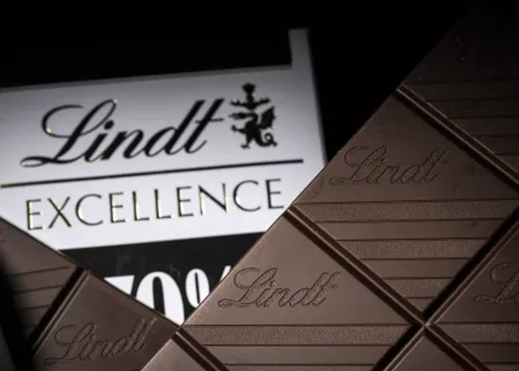 Lindt beismerés és pereskedés a csokiban talált nehézfémek miatt